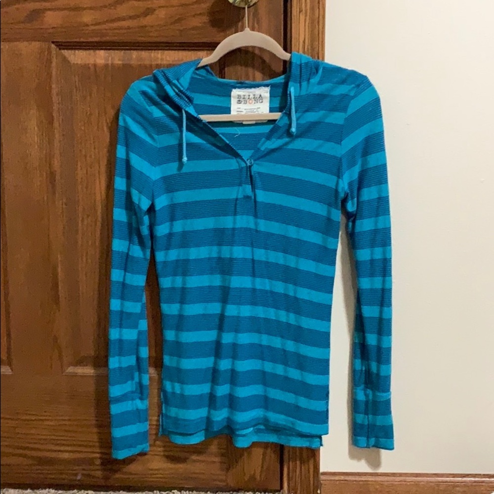 Billabong Long sleeve hoodie shirt size medium